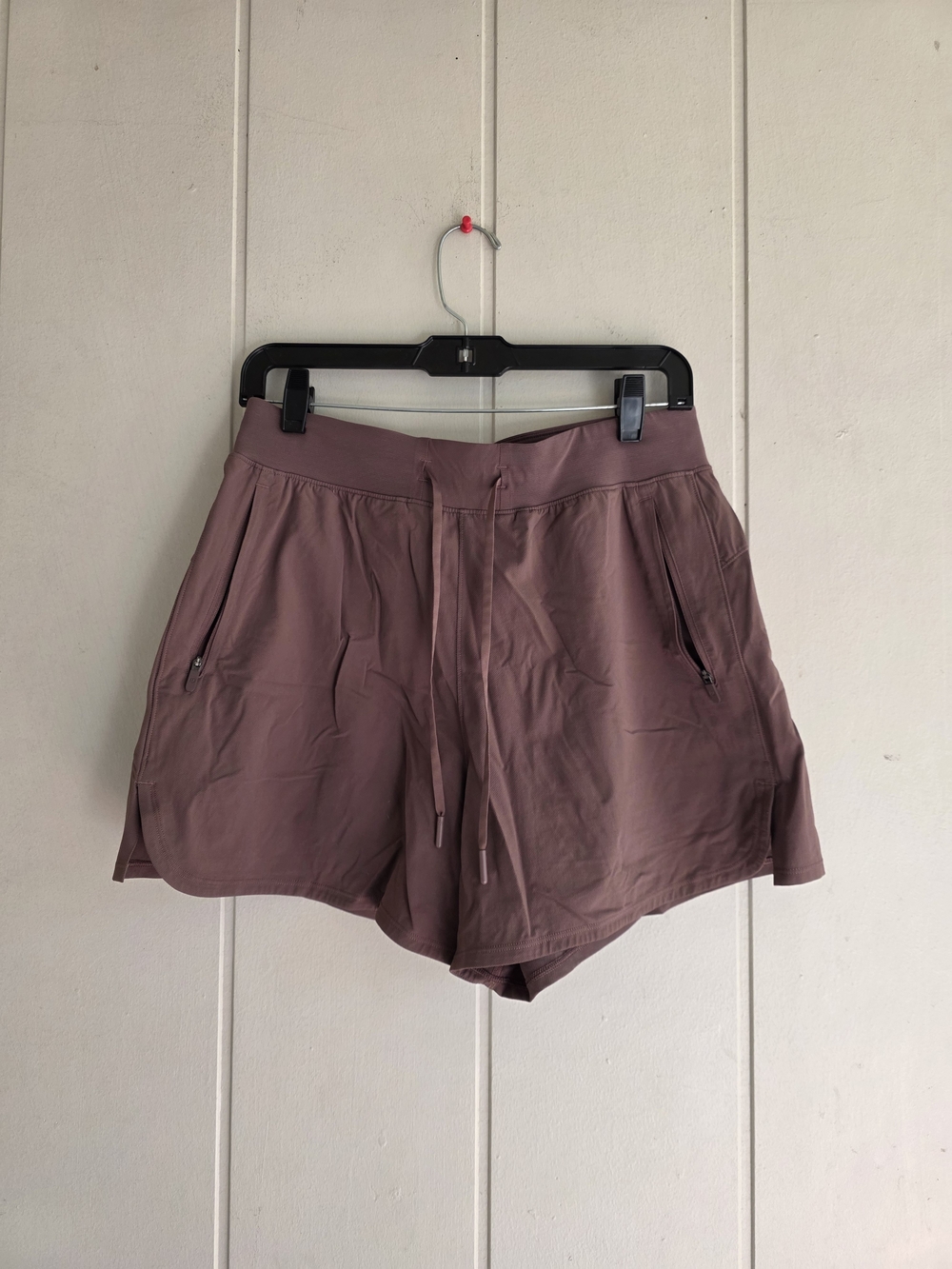 Lululemon License To Train Shorts 7" mens size 8 Brown